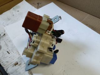 bontott RENAULT KOLEOS Biztosítéktábla Utastér