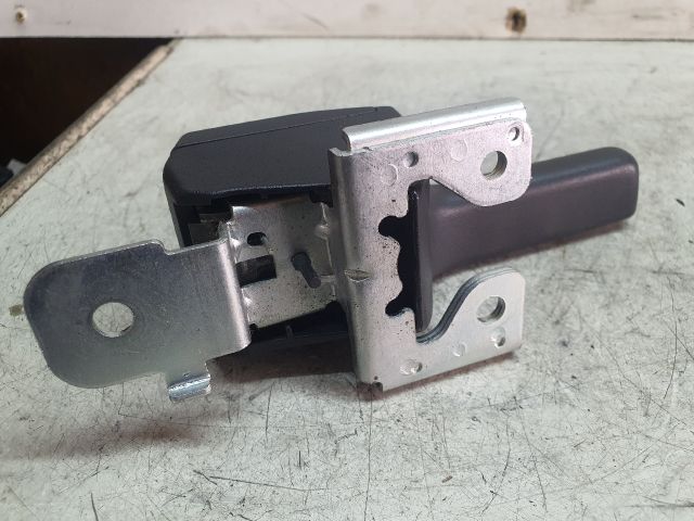 bontott RENAULT KOLEOS Csomagtérajtó Ajtóbehúzó