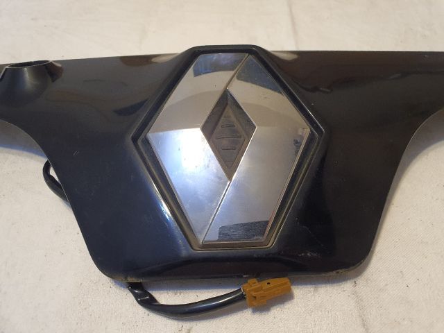 bontott RENAULT KOLEOS Csomagtérajtó Díszléc