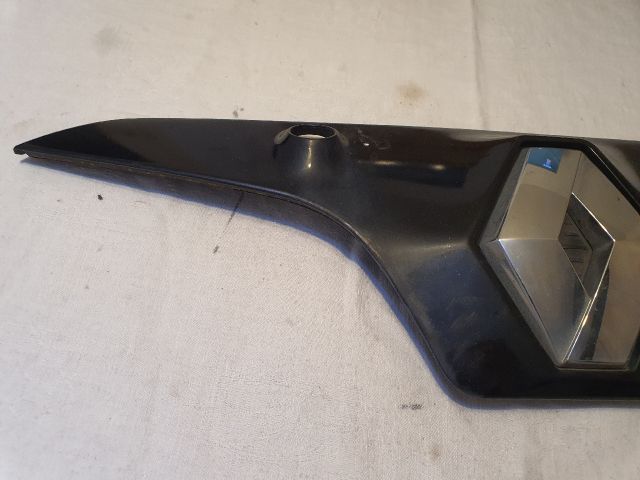 bontott RENAULT KOLEOS Csomagtérajtó Díszléc