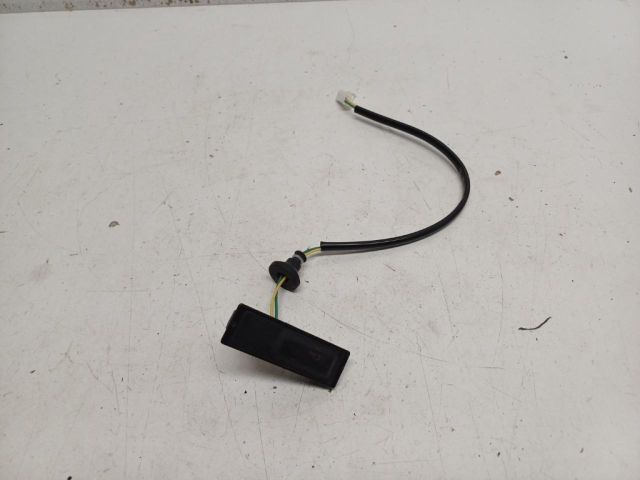 bontott RENAULT KOLEOS Csomagtérajtó Kilincs