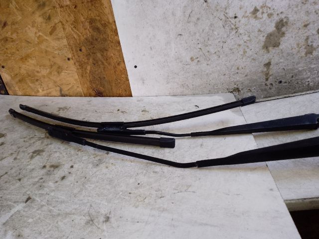 bontott RENAULT KOLEOS Első Ablaktörlő Kar