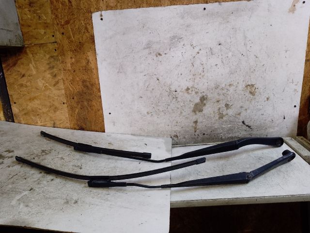 bontott RENAULT KOLEOS Első Ablaktörlő Kar