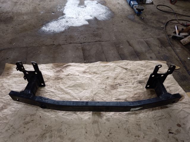 bontott RENAULT KOLEOS Első Lökhárító Merevítő (Fém)