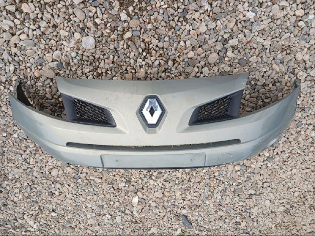 bontott RENAULT KOLEOS Első Lökhárító (Részeivel)
