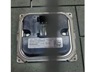 bontott RENAULT KOLEOS Fényszóró Elektronika