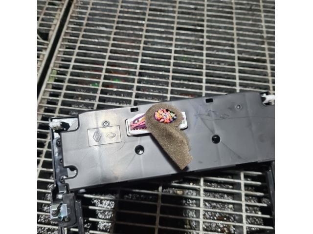 bontott RENAULT KOLEOS Fűtéskapcsoló