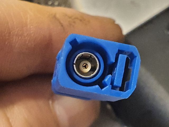 bontott RENAULT KOLEOS GPS Antenna