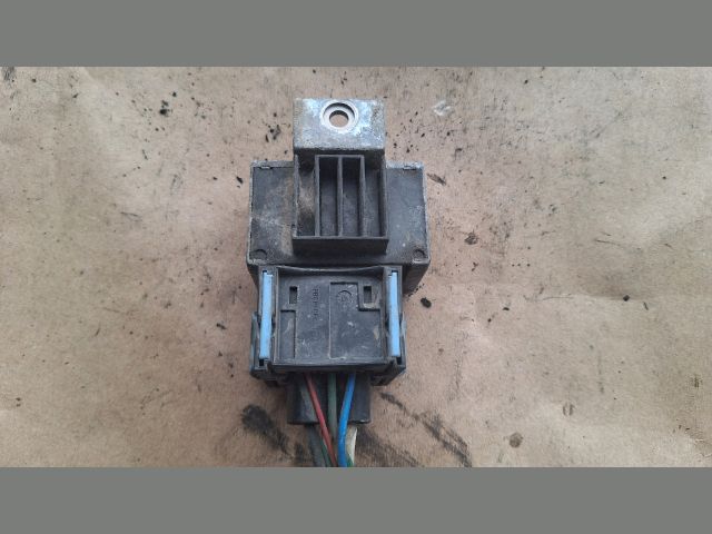 bontott RENAULT KOLEOS Izzító Relé