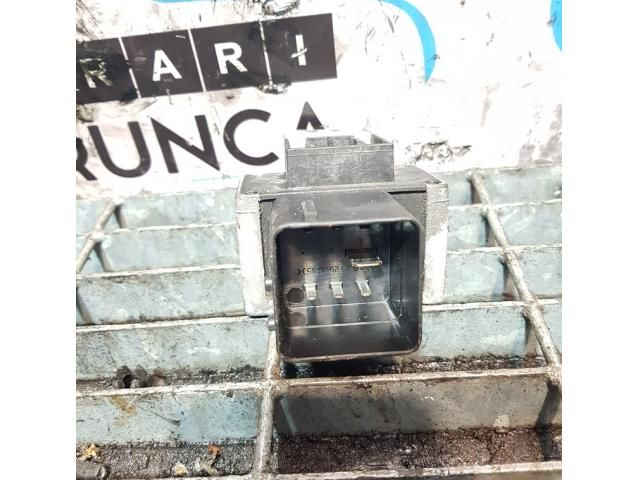 bontott RENAULT KOLEOS Izzító Relé