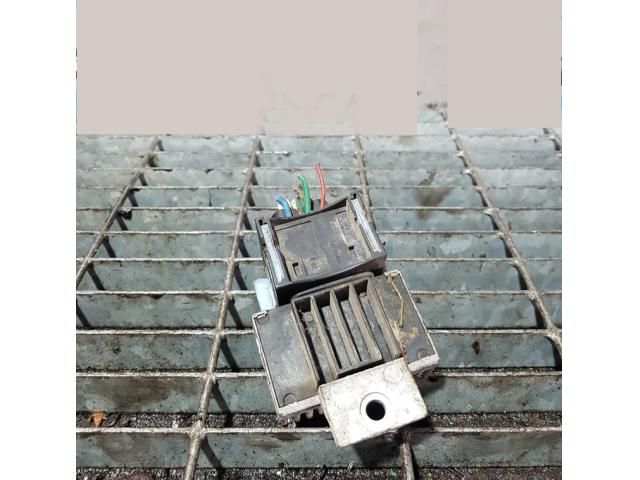 bontott RENAULT KOLEOS Izzító Relé