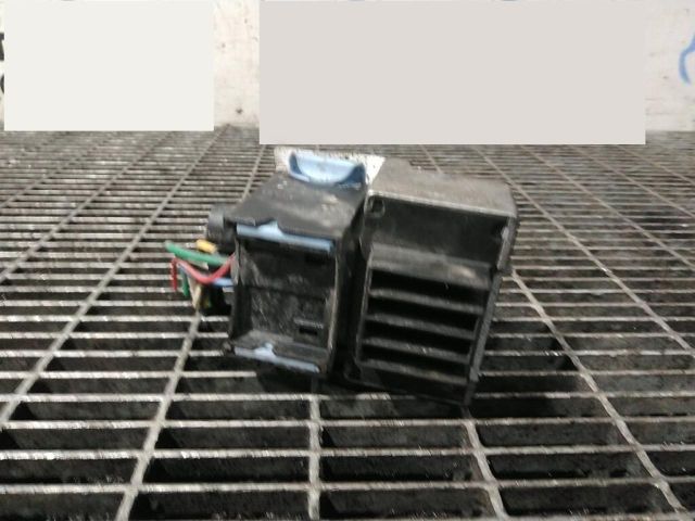 bontott RENAULT KOLEOS Izzító Relé