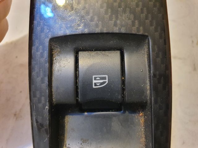 bontott RENAULT KOLEOS Jobb első Ablakemelő Kapcsoló