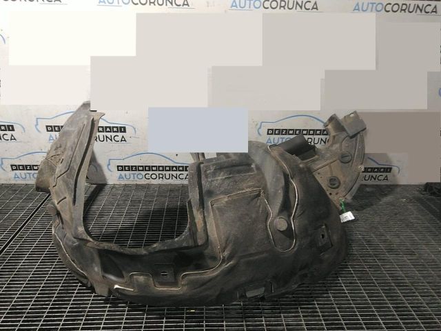 bontott RENAULT KOLEOS Jobb első Dobbetét (Kerékjárati, Műanyag)