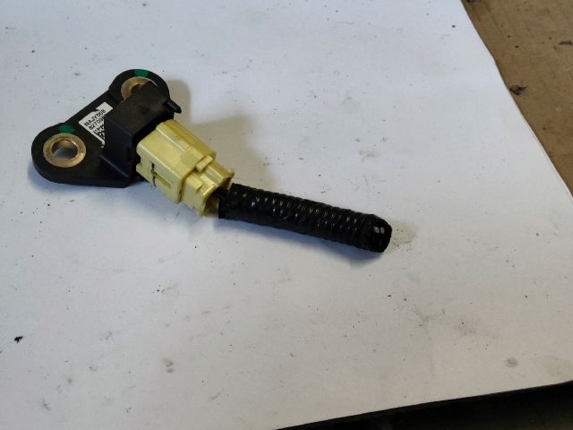 bontott RENAULT KOLEOS Jobb első Oldal Ütközés Érzékelő