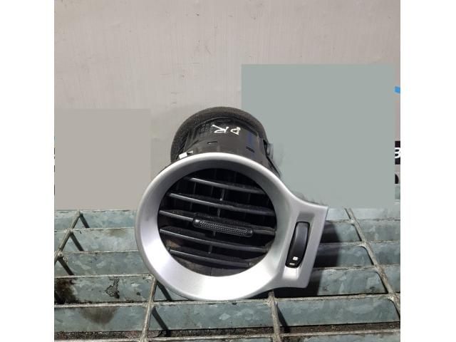 bontott RENAULT KOLEOS Jobb Szellőző