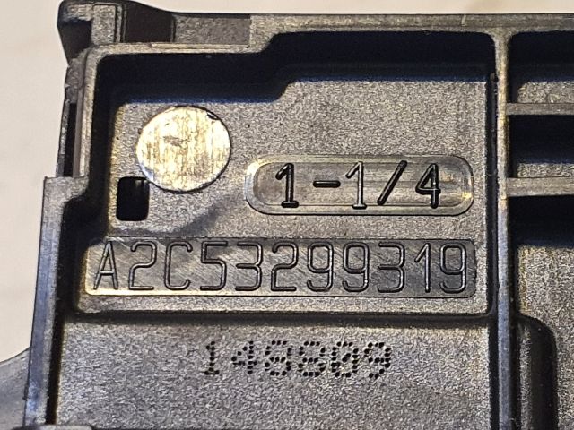 bontott RENAULT KOLEOS Kártyaolvasó