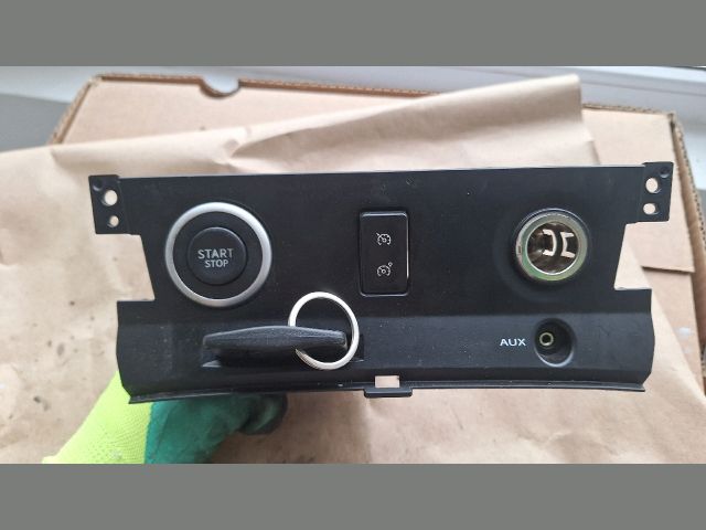 bontott RENAULT KOLEOS Kártyaolvasó