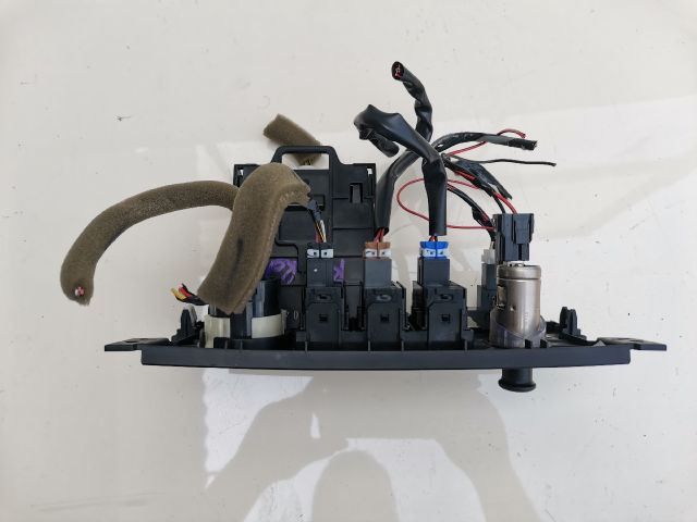 bontott RENAULT KOLEOS Kártyaolvasó