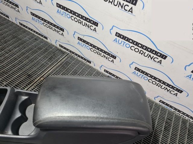 bontott RENAULT KOLEOS Könyöklő