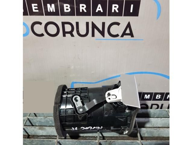 bontott RENAULT KOLEOS Középső Szellőző