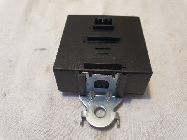 bontott RENAULT KOLEOS Kulcs Nélküli Nyitás Jeladó