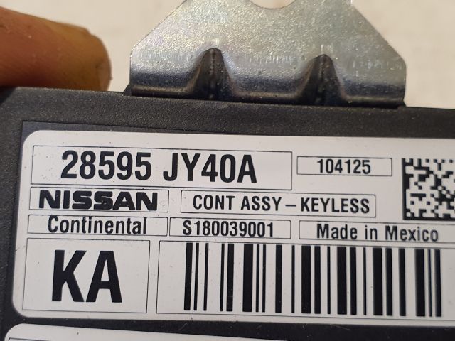 bontott RENAULT KOLEOS Kulcs Nélküli Nyitás Jeladó