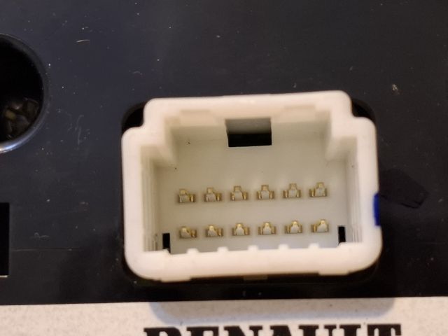 bontott RENAULT KOLEOS Multimédia Vezérlő