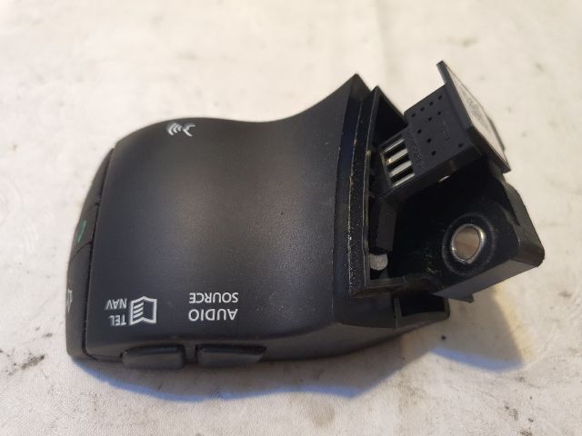 bontott RENAULT KOLEOS Rádió / CD Kapcsoló