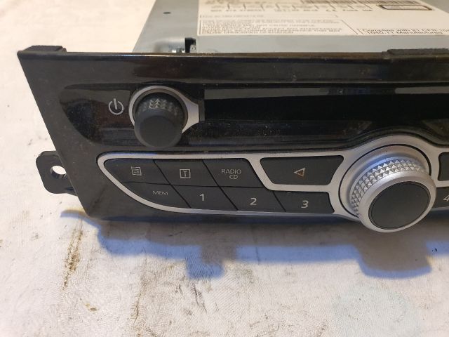 bontott RENAULT KOLEOS Rádió / CD