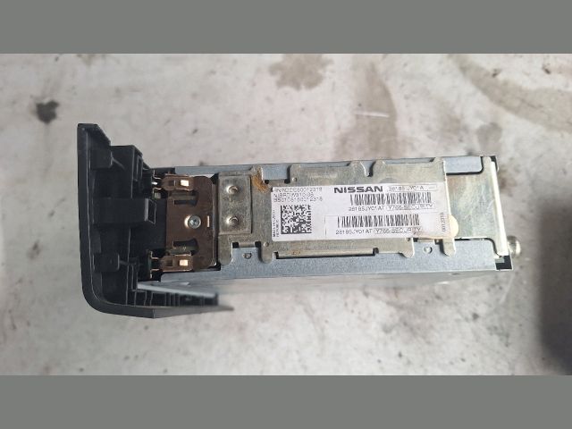 bontott RENAULT KOLEOS Rádió / CD