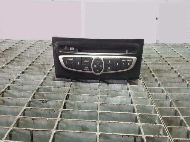 bontott RENAULT KOLEOS Rádió / CD