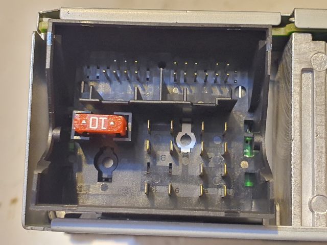 bontott RENAULT KOLEOS Rádió / CD