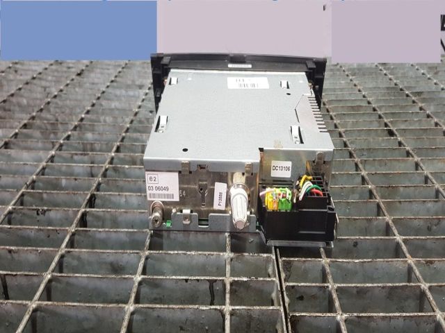 bontott RENAULT KOLEOS Rádió / CD