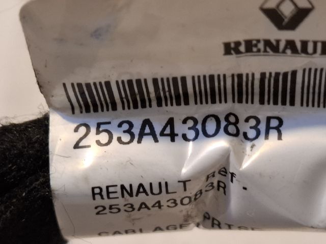 bontott RENAULT KOLEOS USB Aljzat
