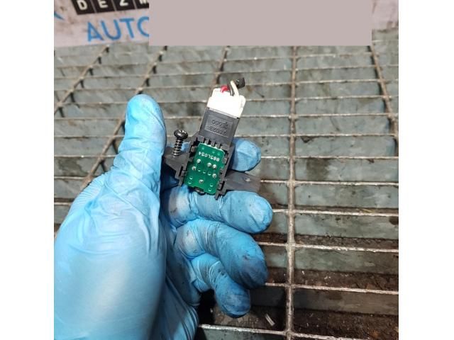 bontott RENAULT KOLEOS USB Aljzat