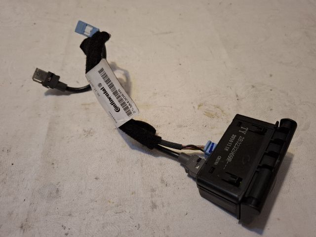 bontott RENAULT KOLEOS USB Aljzat