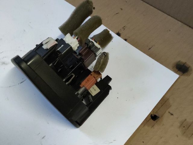 bontott RENAULT KOLEOS Vészvillogó Kapcsoló