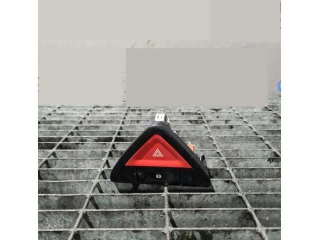 bontott RENAULT KOLEOS Vészvillogó Kapcsoló