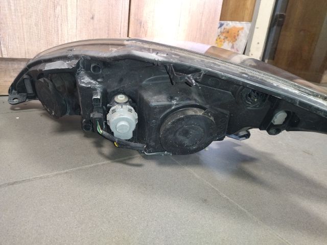 bontott RENAULT LAGUNA COUPE Jobb Xenon Fényszóró