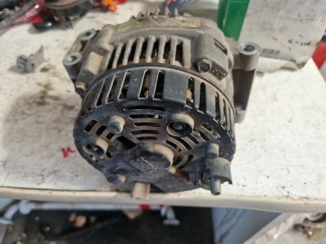 bontott RENAULT LAGUNA I Generátor