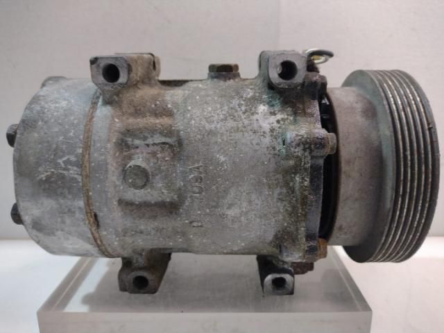 bontott RENAULT LAGUNA I Klímakompresszor