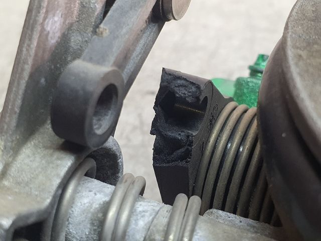 bontott RENAULT LAGUNA I Fojtószelep (Mechanikus)