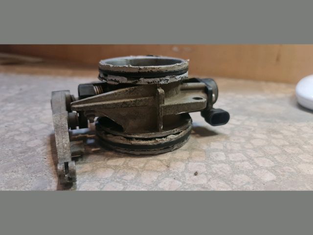 bontott RENAULT LAGUNA I Fojtószelep (Mechanikus)