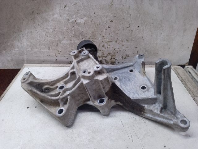 bontott RENAULT LAGUNA I Generátor Tartó Bak