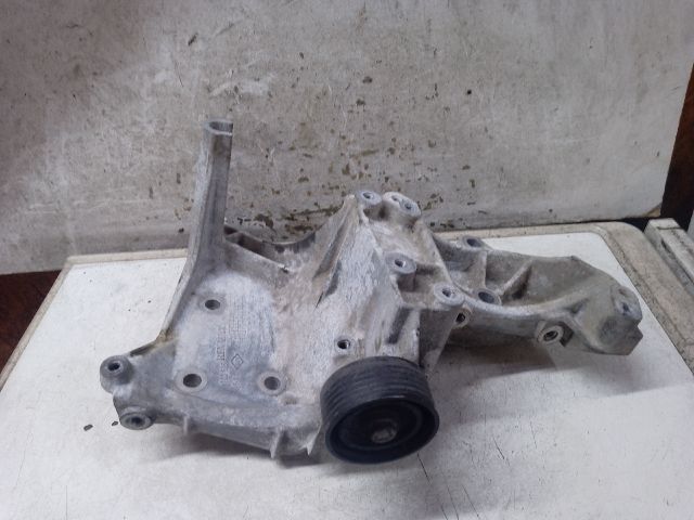 bontott RENAULT LAGUNA I Generátor Tartó Bak