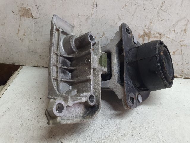 bontott RENAULT LAGUNA I Motor Tartó Bak (Fém)