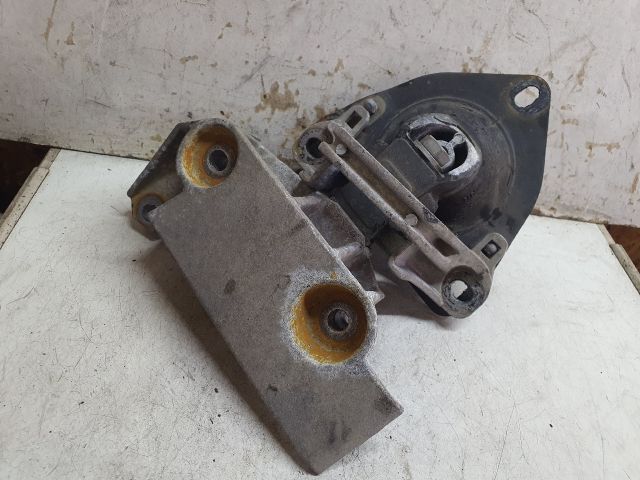 bontott RENAULT LAGUNA I Motor Tartó Bak (Fém)