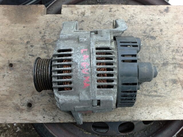 bontott RENAULT LAGUNA I Generátor