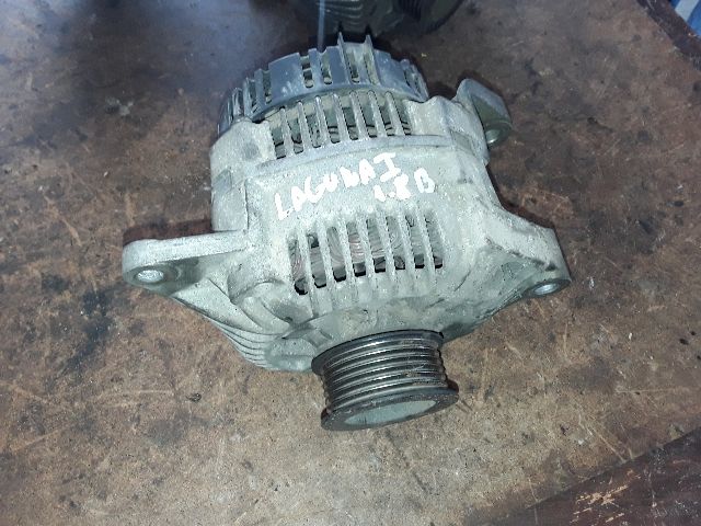 bontott RENAULT LAGUNA I Generátor